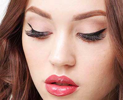 Коррекция бровей и наращивание ресниц в студии Lash Moda